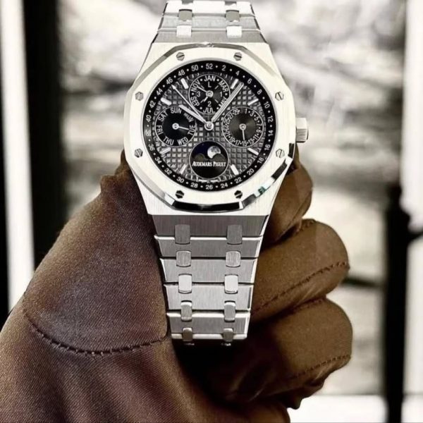 Audemars Peguet Automatic Watch - Image 2