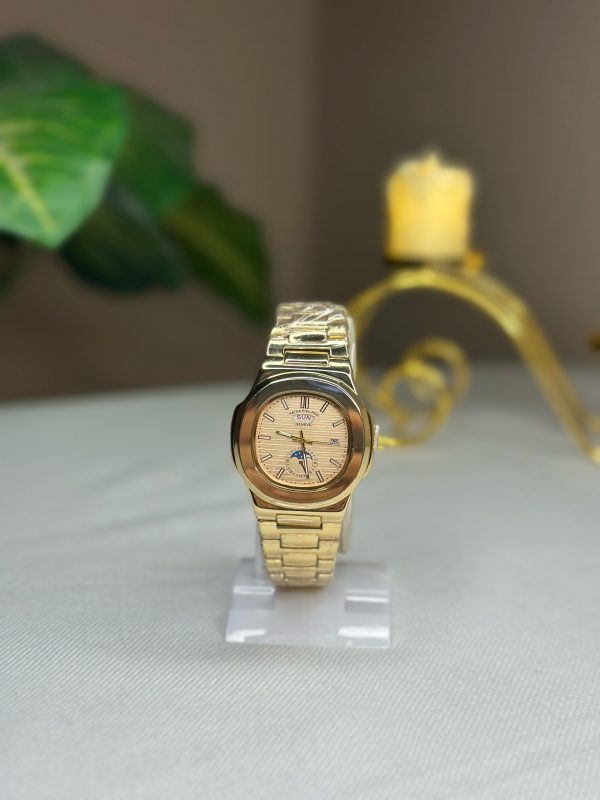 Patik Philippe Geneve Golden Women Watch